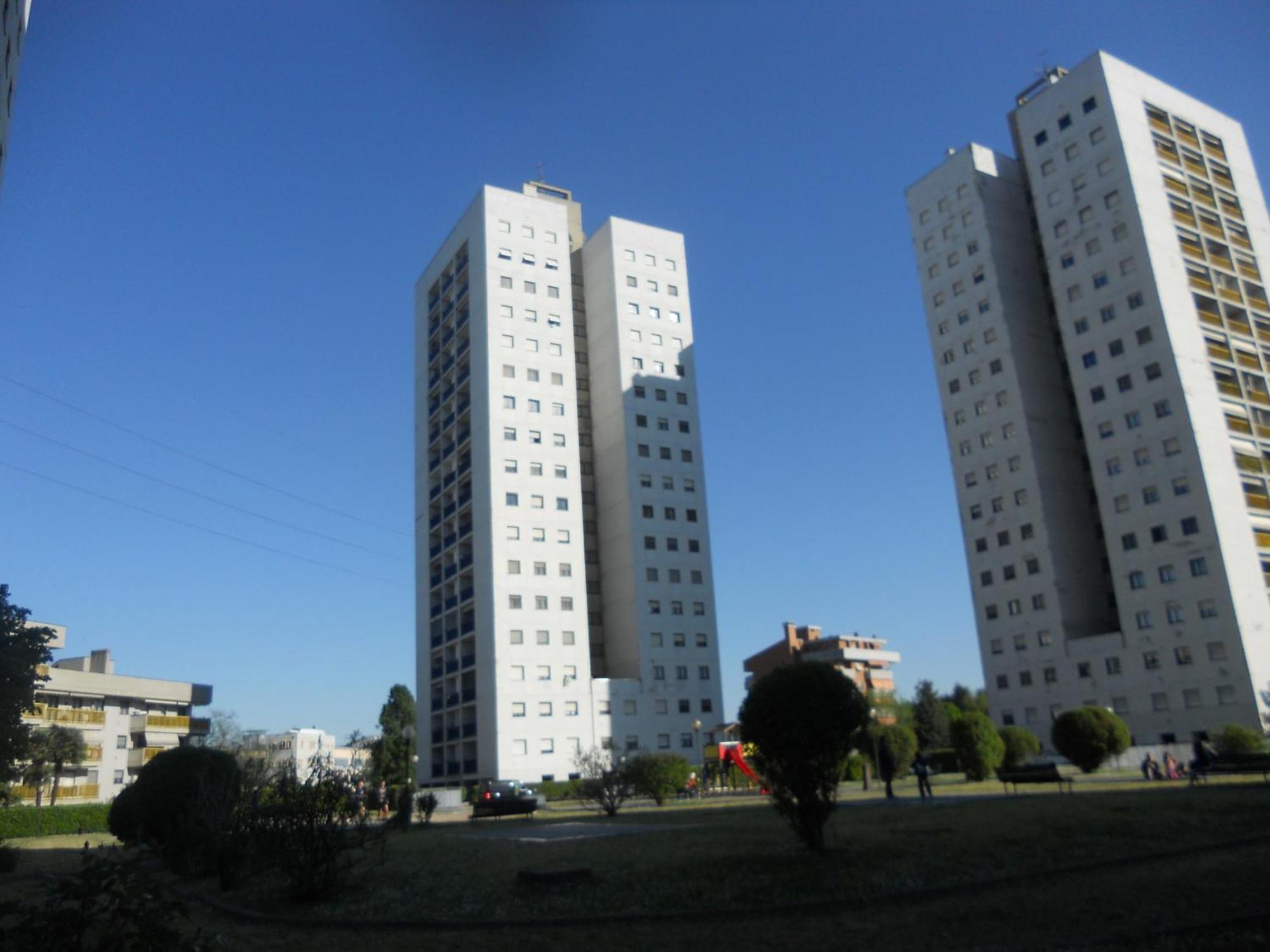 Milan White Tower Flat Bisceglie M1 Hotel Екстериор снимка
