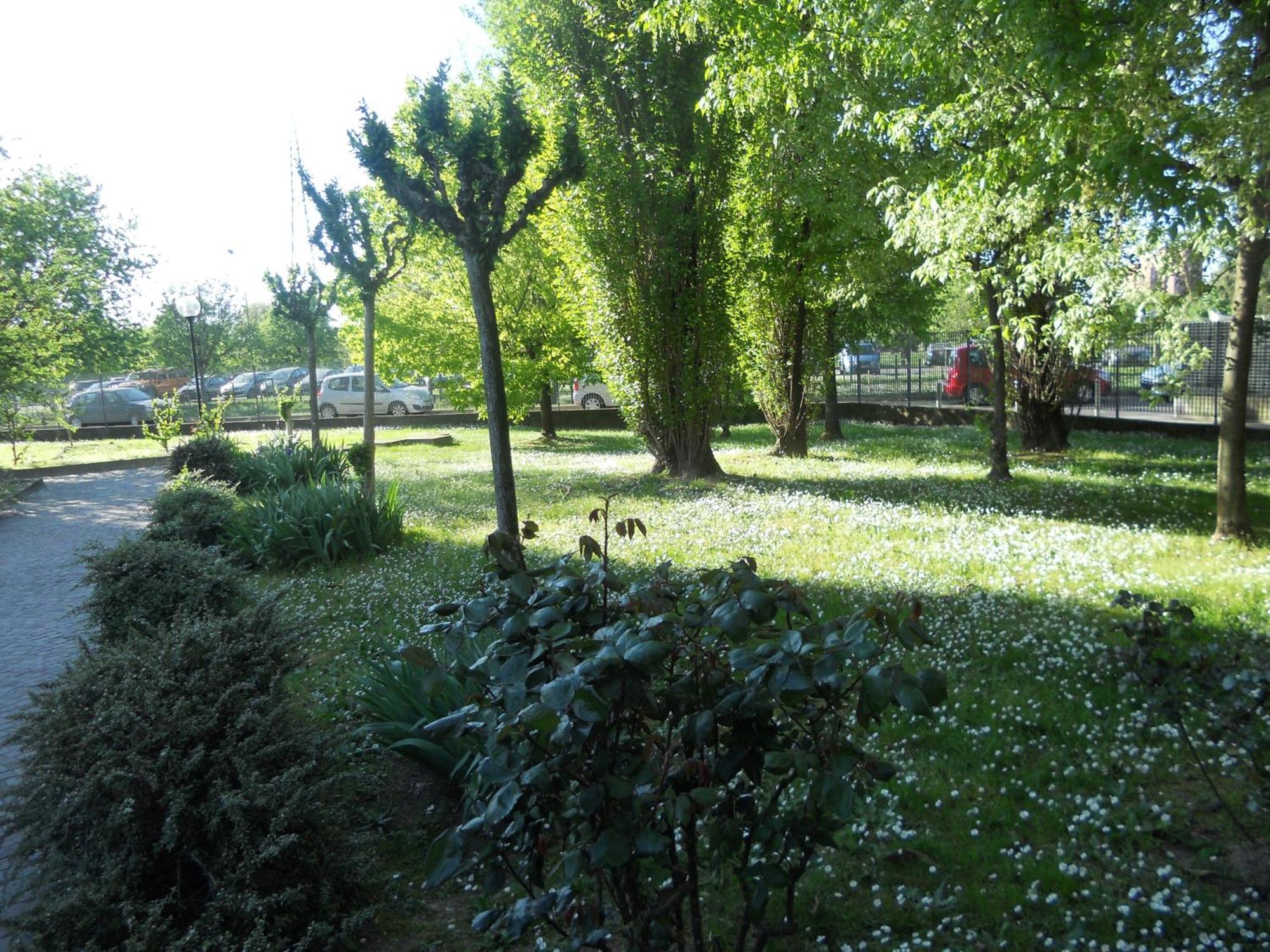 Milan White Tower Flat Bisceglie M1 Hotel Екстериор снимка